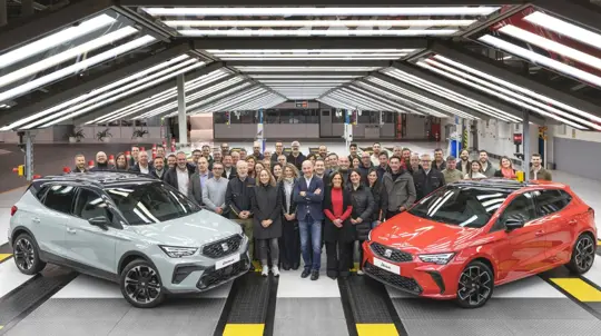 Электрификация подождёт: в Испании запустили обновлённые ситикары SEAT для Старого континента