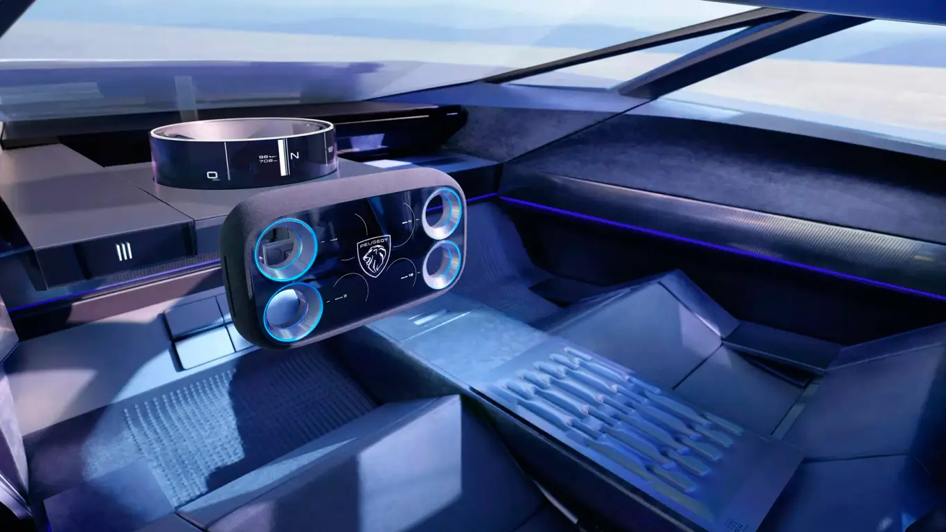 Квадрат вместо баранки: радикальный руль уже тестируют на реальных авто