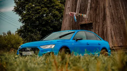 Ключ не понадобится: скрытая функция в автомобиле позволит легко закрыть стекла