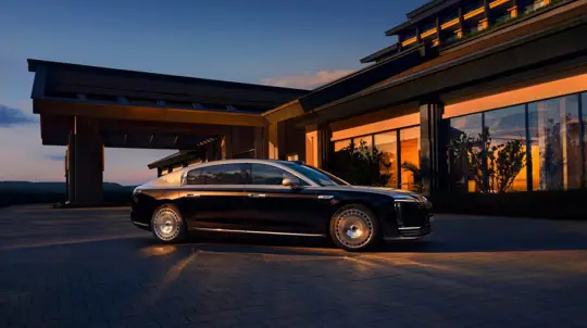 Huawei даёт «ум», JAC — производство: S800 собрал 18 тысяч заказов за месяцы