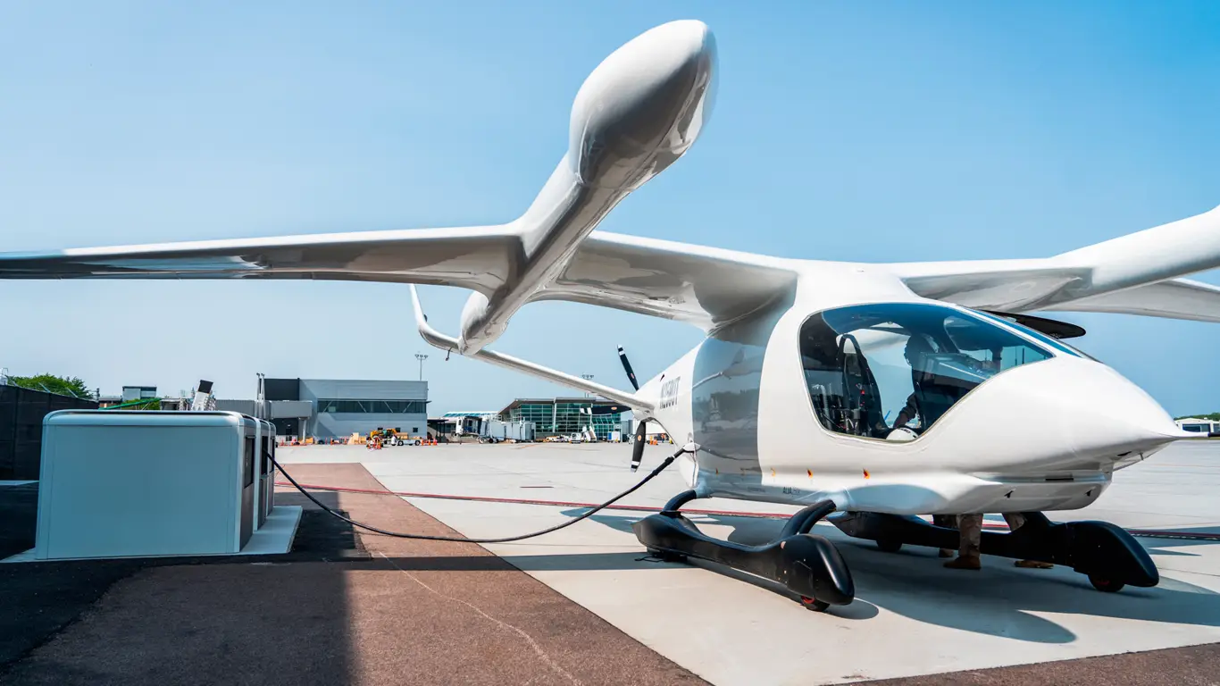 Прорыв в электрической авиации: открыта зарядная станция для аэротакси