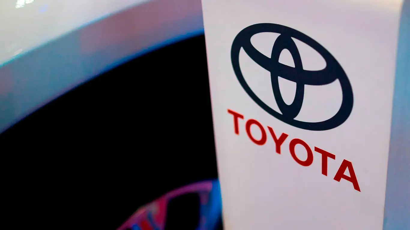 Конвейеры Toyota будут простаивать до весны