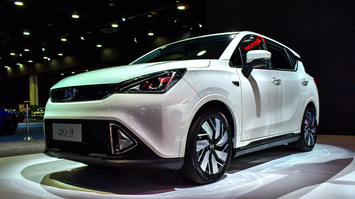 Новый китайский минивэн от GAC скоро в РФ: характеристики и цены