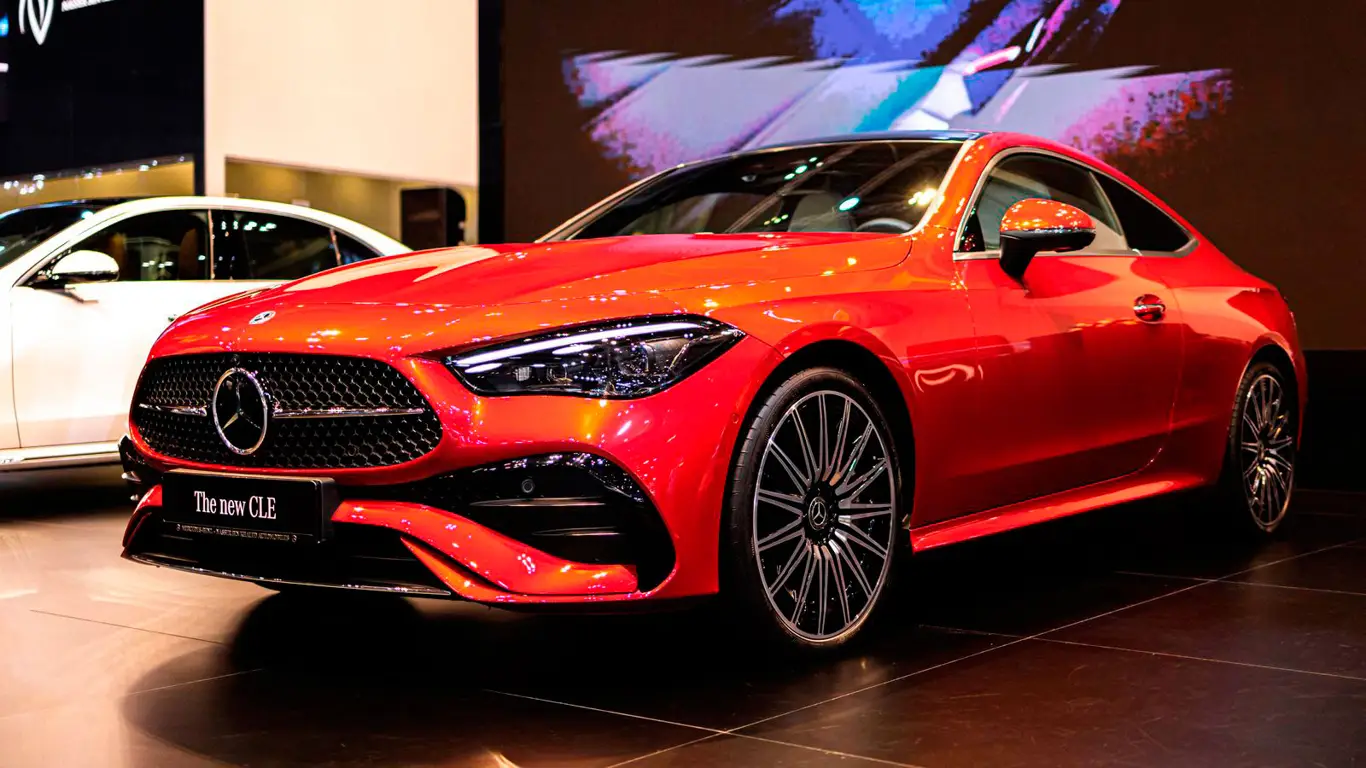 Горячая новинка от Mercedes: готовьтесь к 700 «лошадям»