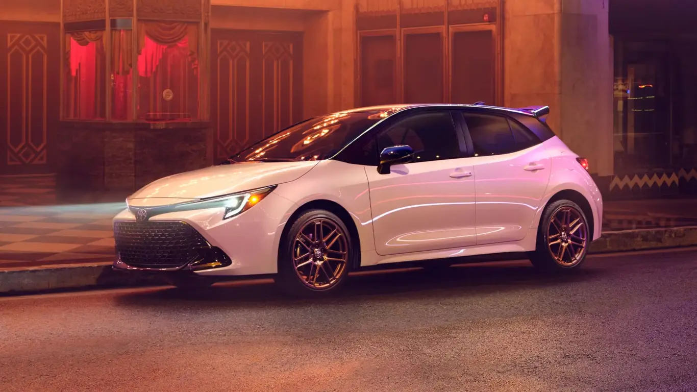 Toyota решила не изменять своим принципам: новая Corolla предлагает те же комплектации и ту же цену