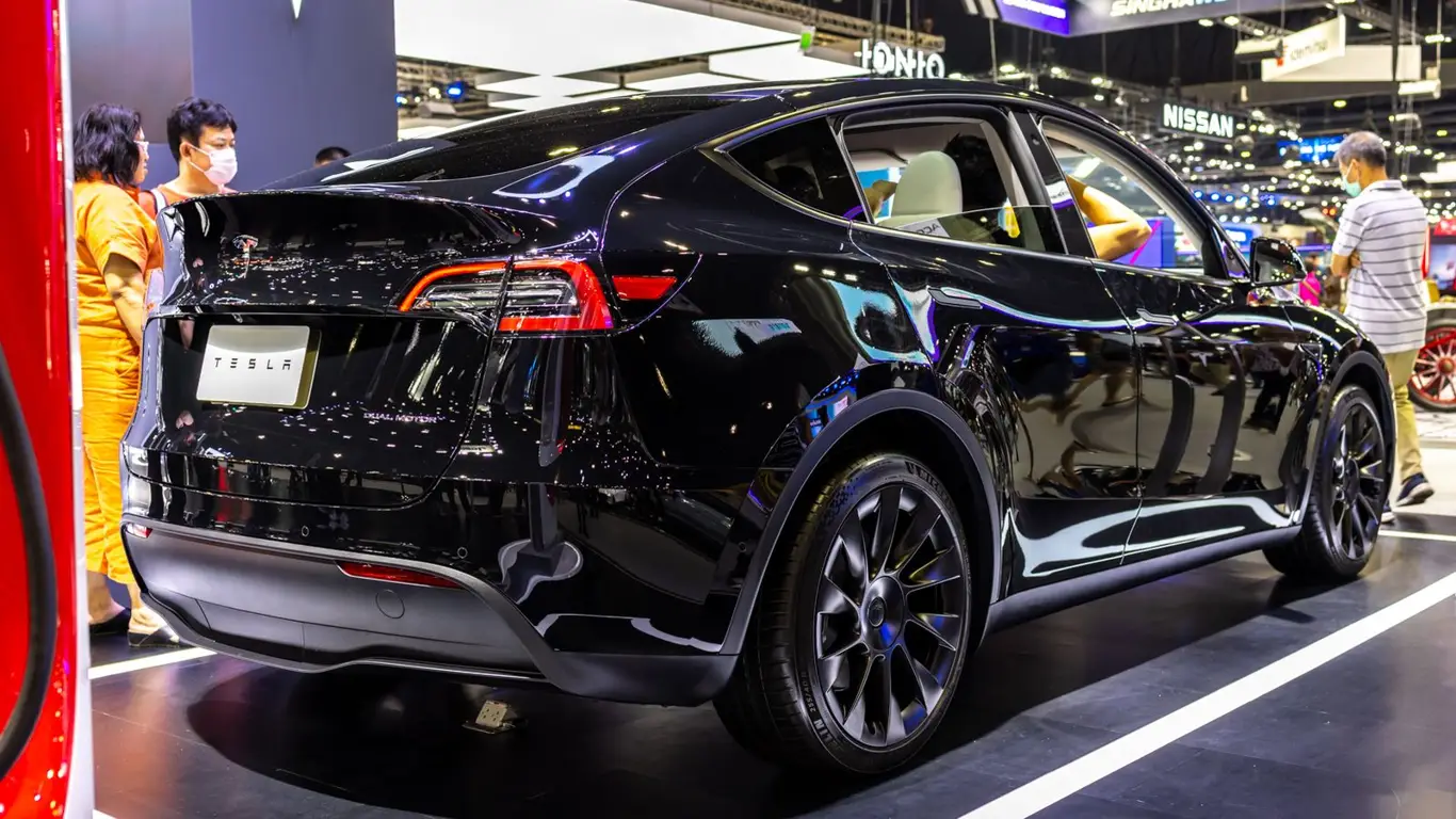 Tesla увидит весь Китай: компания готовится к запуску важной функции