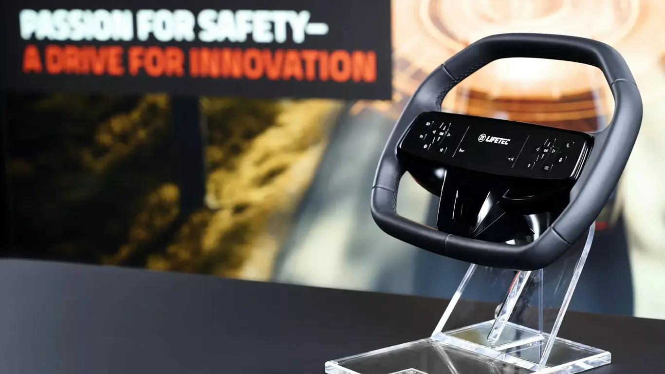 Впервые с момента изобретения автомобиля рулевое колесо может кардинально измениться у каждого бренда