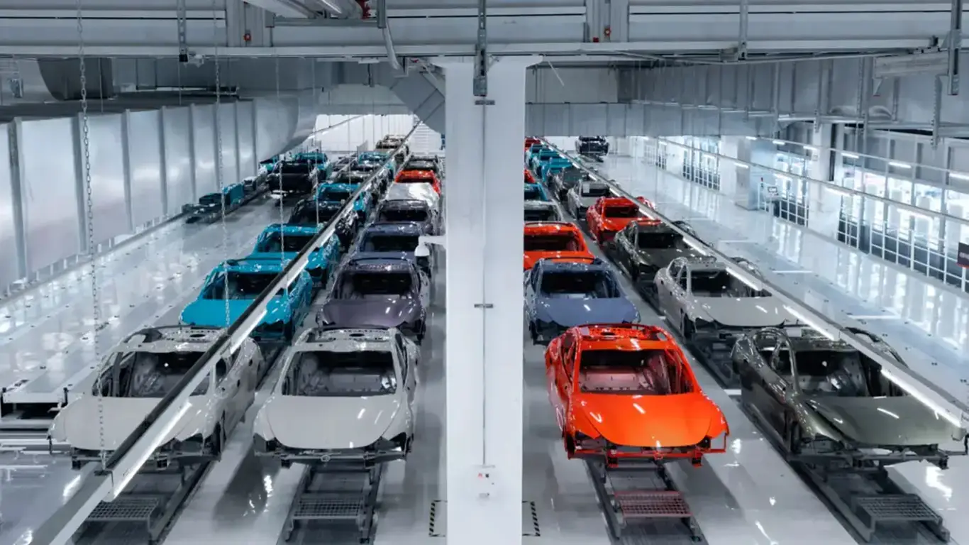 Lada e-Largus так не сможет: первый электромобиль Xiaomi позволит поднять экономику Китая