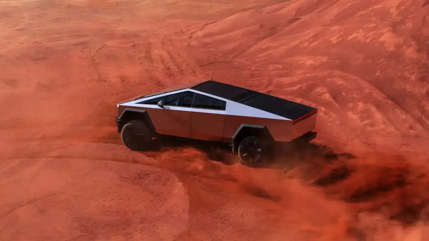 Tesla выпустит совершенно новый Cybertruck, который может появиться и в России