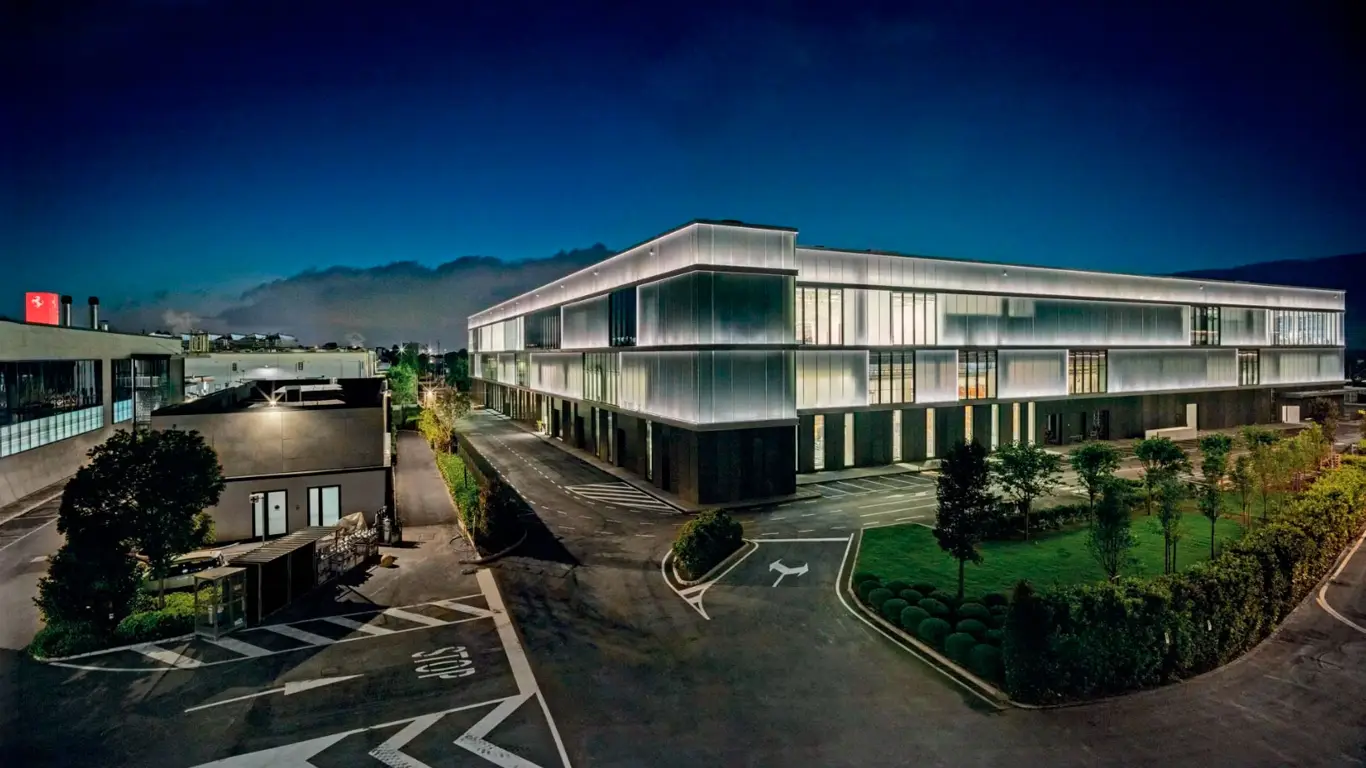 Ferrari построила дом для своего первого электромобиля