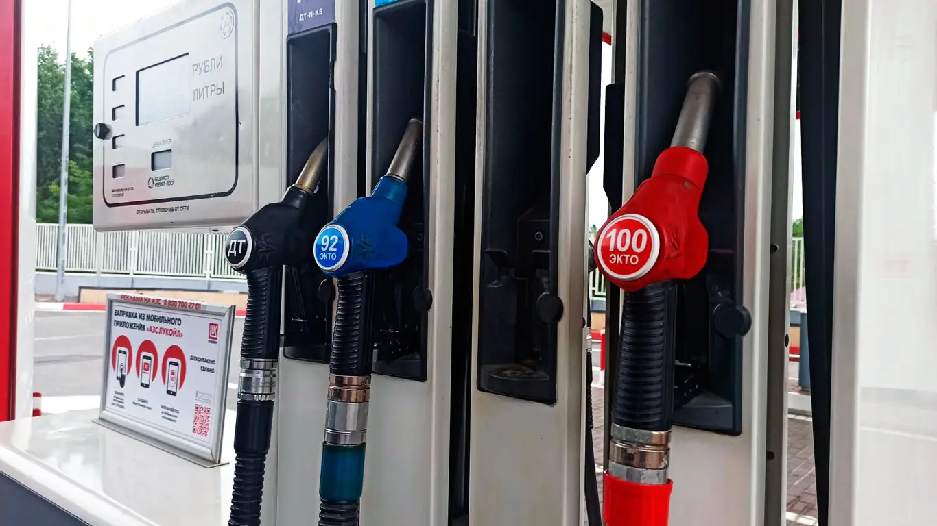 В России скоро исчезнут тысячи АЗС