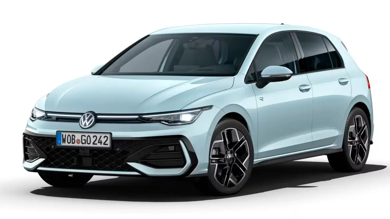 Volkswagen Golf теперь в оранжевом и с футбольным настроением