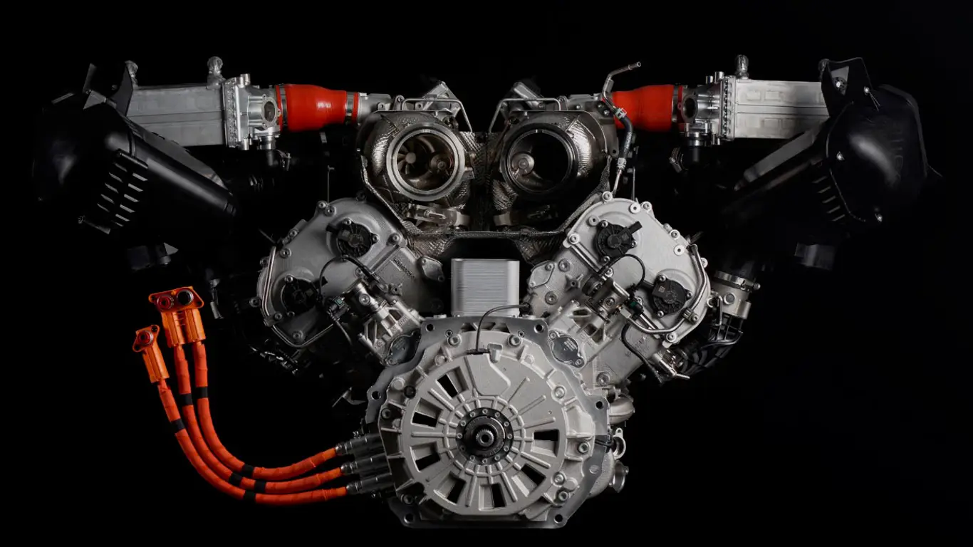 Lamborghini удивляет: новый V8 станет королем оборотов