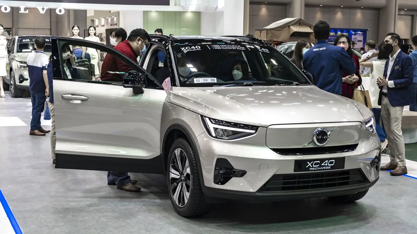 Электрическое будущее Volvo под угрозой: компания может закрыться