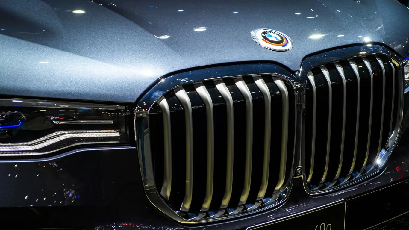 BMW готовит замену для легендарного бандитского кроссовера: чего ждать