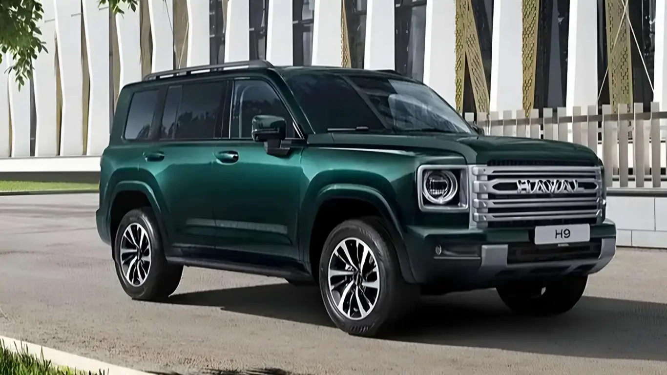 Новый брутальный внедорожник для России: уже известно, как он будет выглядеть