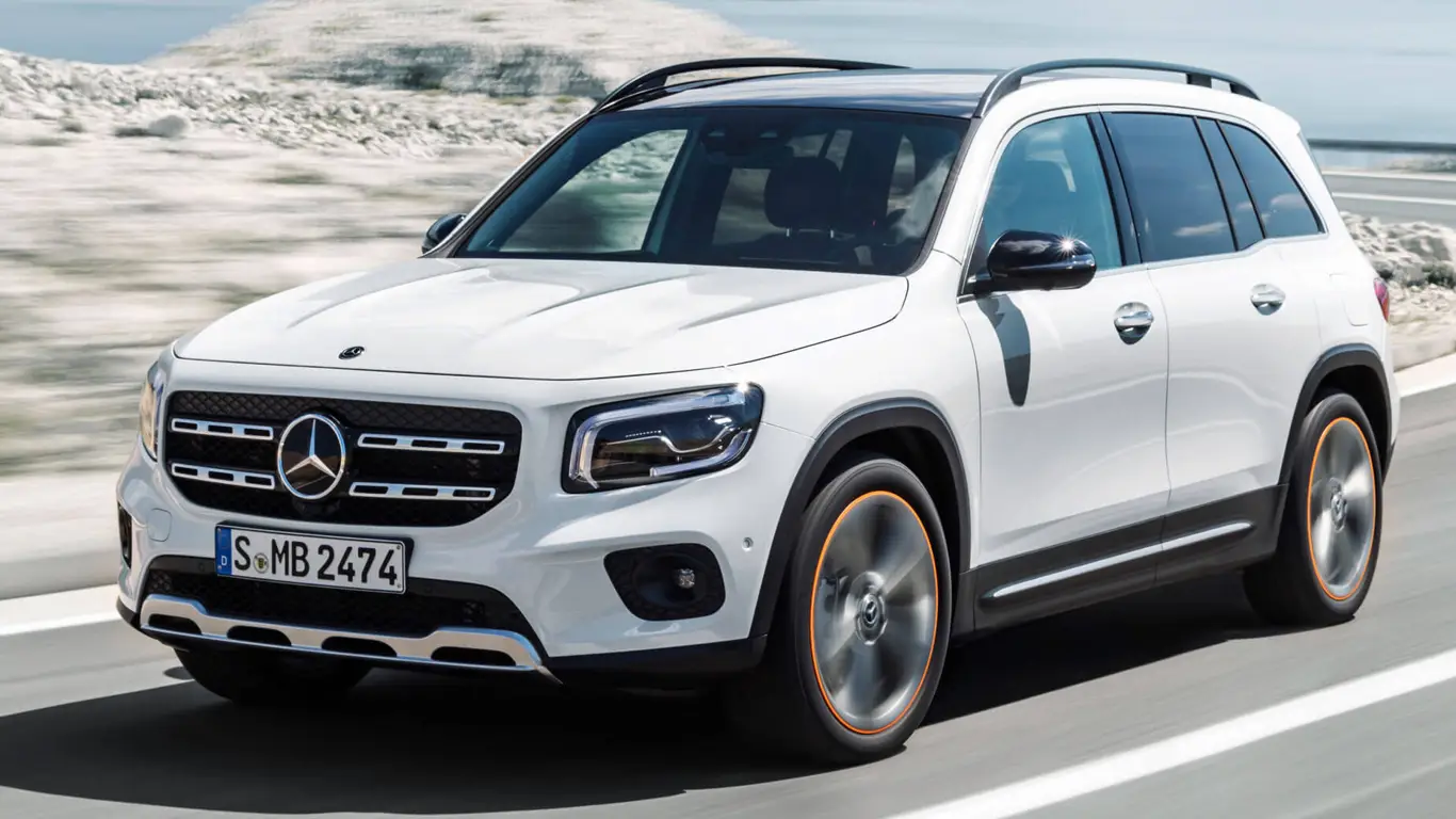 Самый большой из компактных и всего за 7 млн рублей: премиальный немец едет в Россию