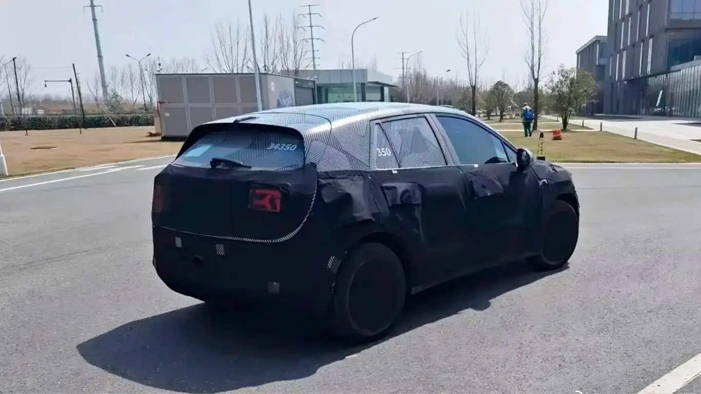 Доступный электрокар от нового бренда Nio замечен на тестах