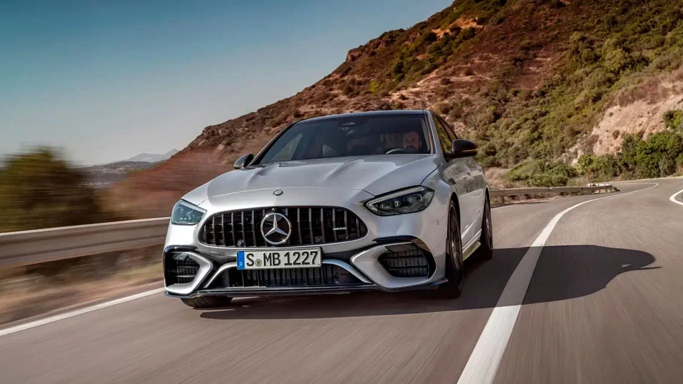 Mercedes испытывает терпение: первый электрический C-Class откладывается