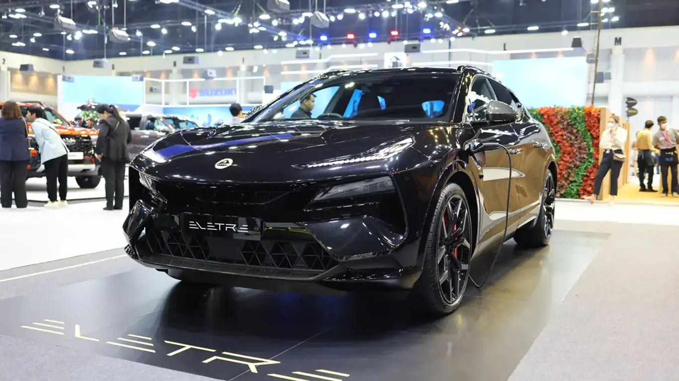 В Бангкоке представили новый Lotus Eletre в версии R