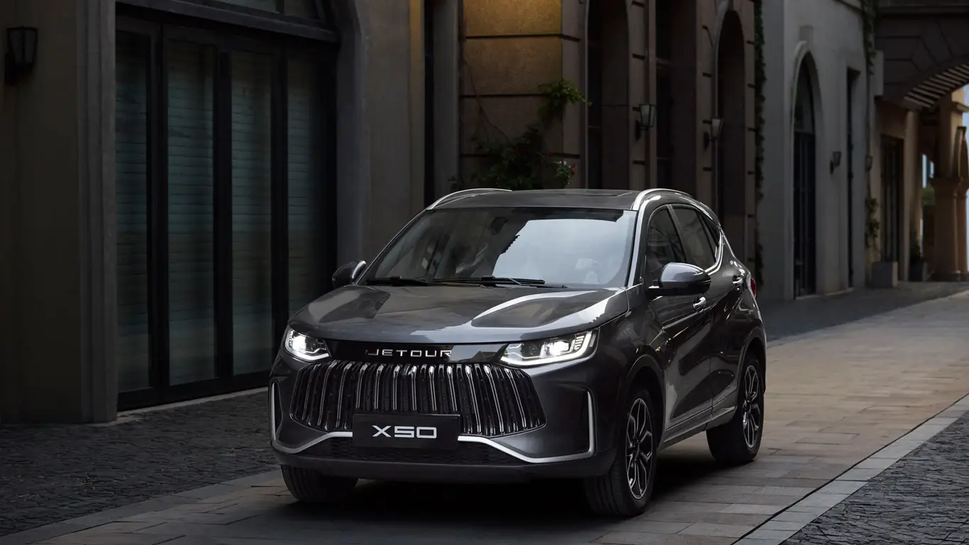 Вот как выглядит салон нового кроссовера для России: он будет современным и лаконичным