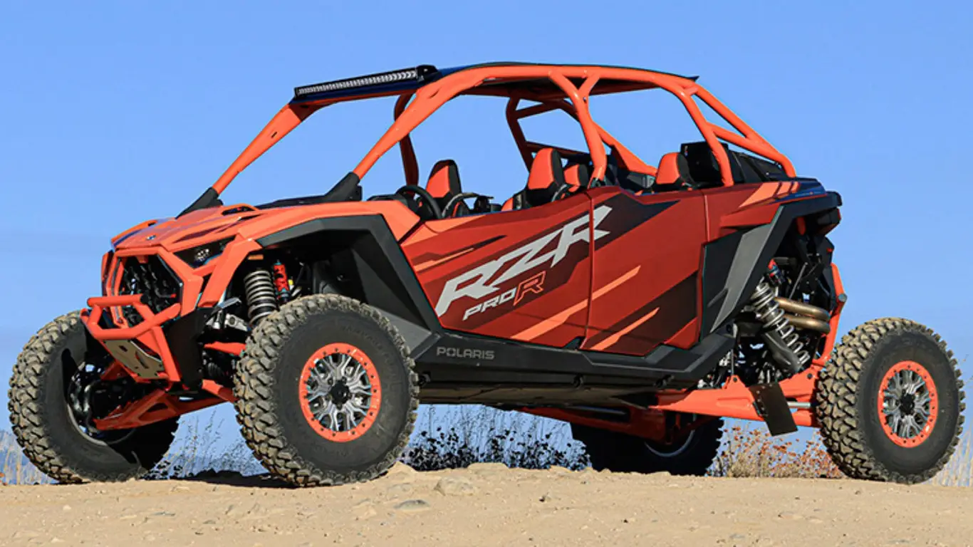 Polaris RZR получит профессиональную защиту, потому что никогда не знаешь, что скрывается за деревьями