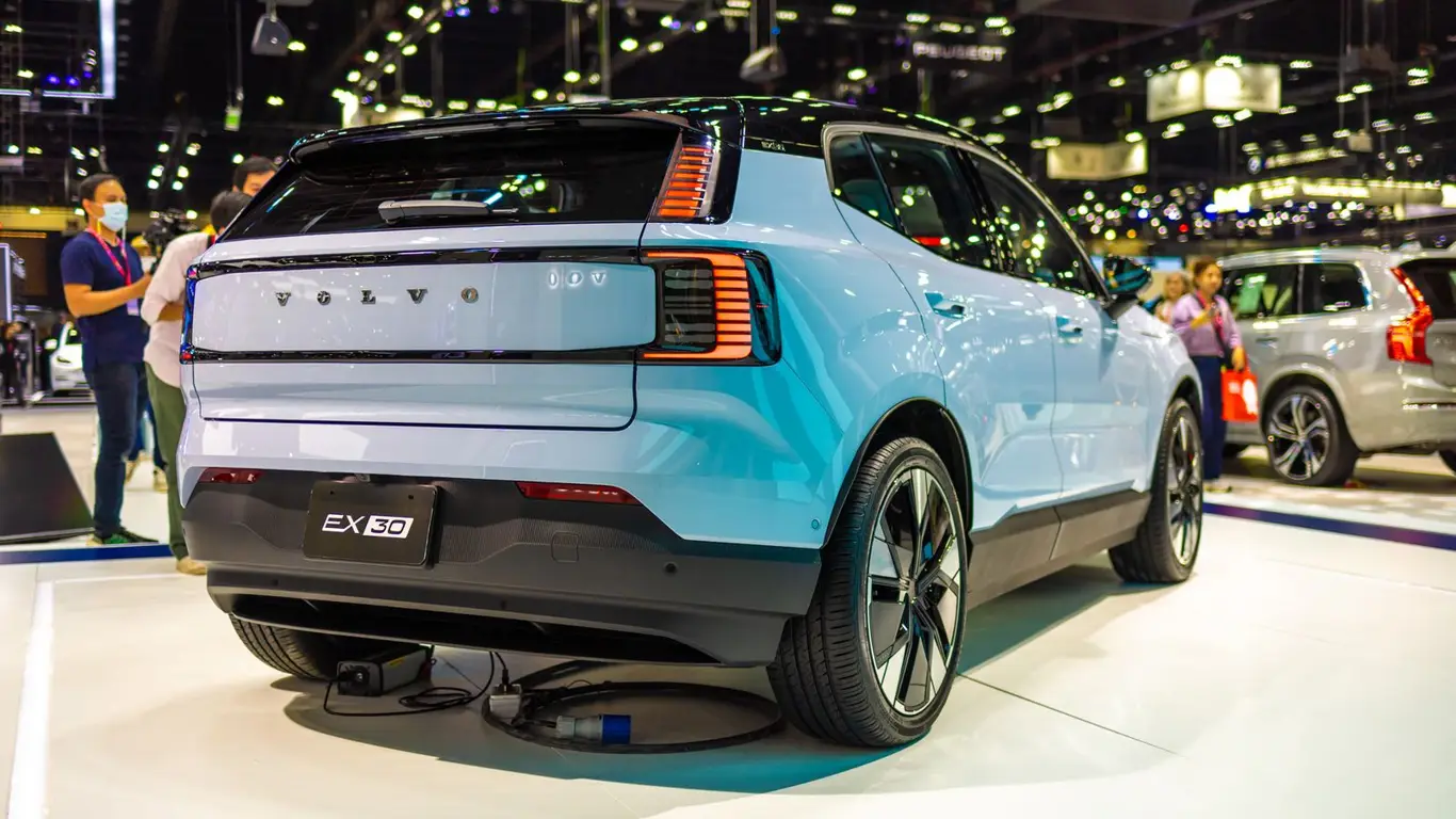 Volvo готовит 10 новых моделей: электромобили, гибриды и обновления до 2025 года