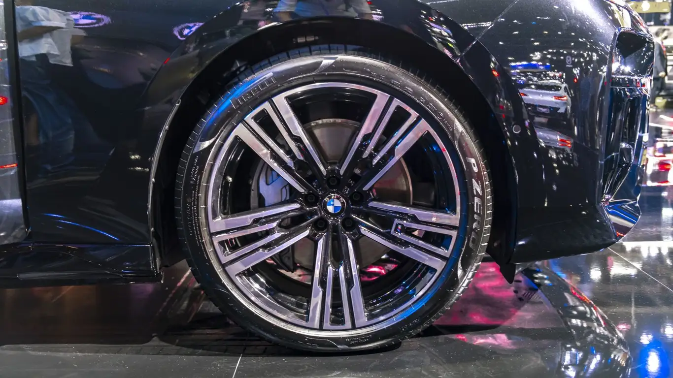 Обновленный BMW M5 побил собственный скоростной рекорд, но не круга