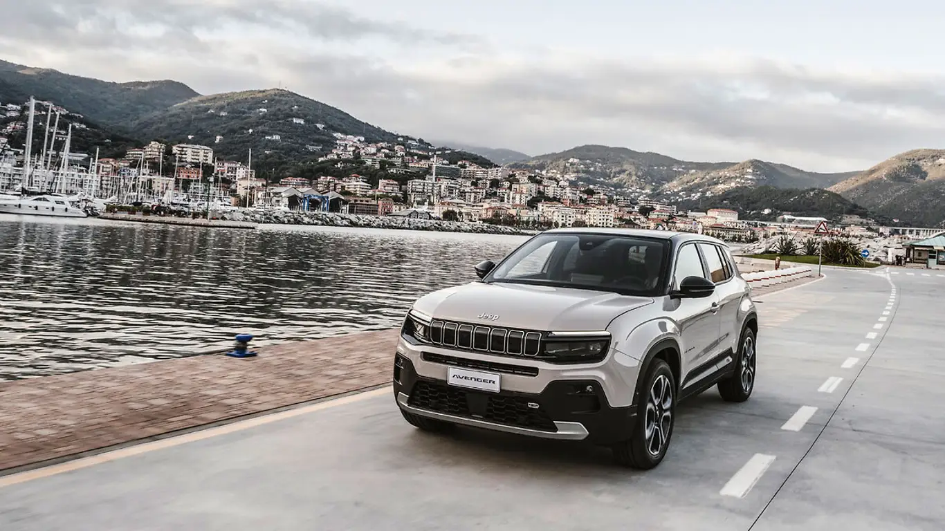Jeep предложит гибриды для тех, кто не хочет заряжаться