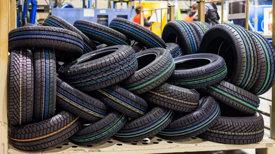 Коротко о главном: почему шины чёрные и другие вопросы о покрышках, которые вас точно интересовали