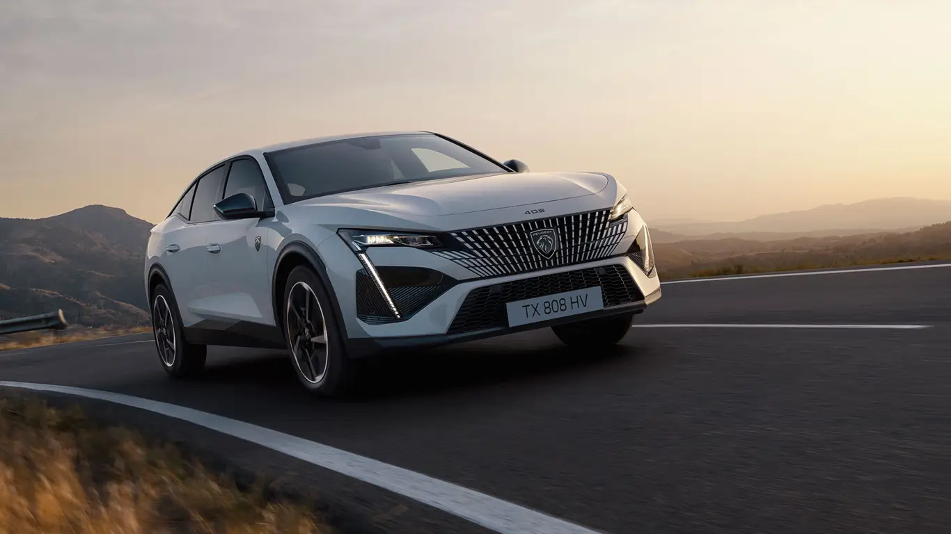 Peugeot представила новый электромобиль с динамикой фастбэка