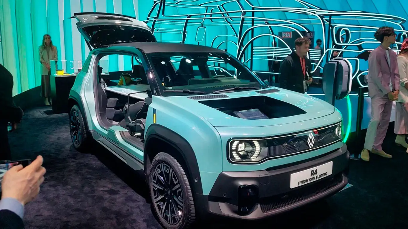 Renault 4 E-Tech: электромобиль для всех и на все случаи жизни