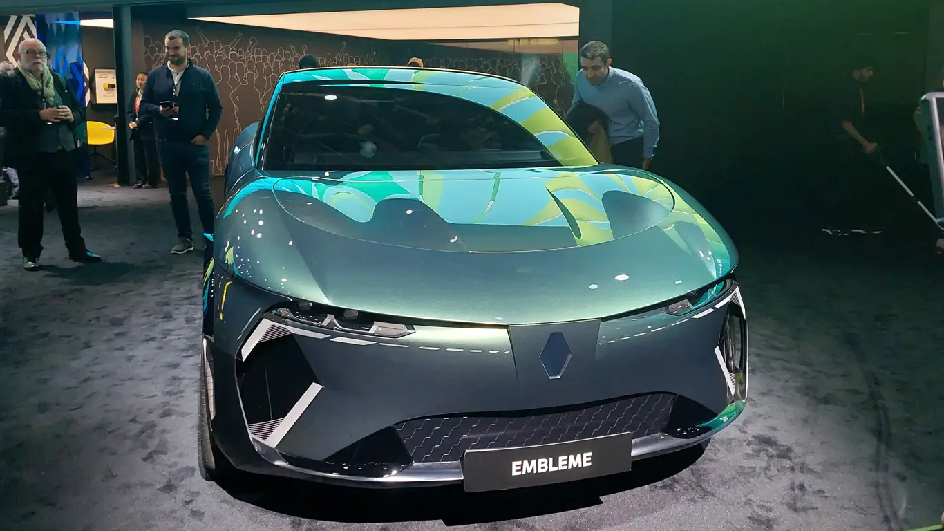 Renault представил электромобиль, который снижает выбросы на 90%