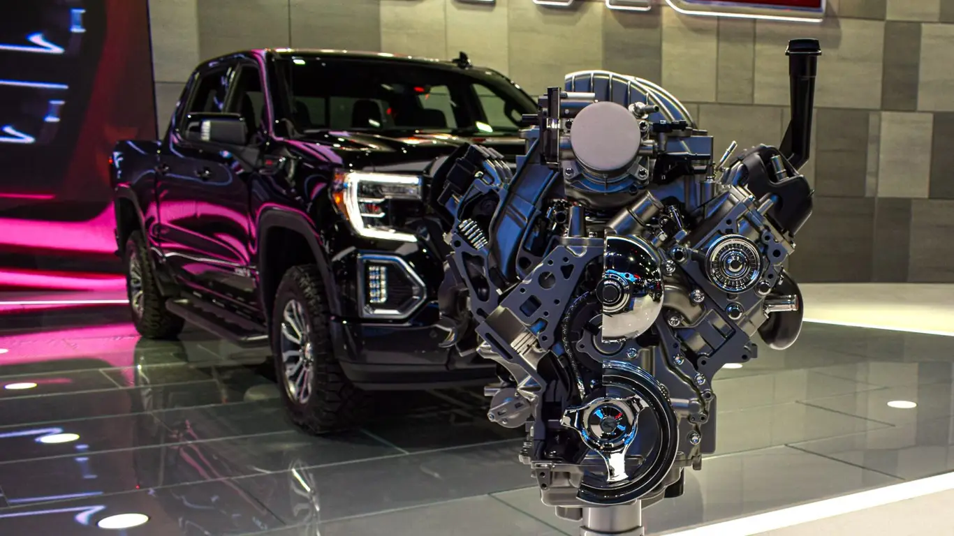 Экономия и надежность: какие автомобили с пробегом стоит взять, чтобы не тратиться на бензин