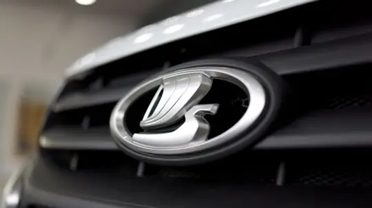 У новой модели LADA нет конкурентов в России: чем приглянулся седан