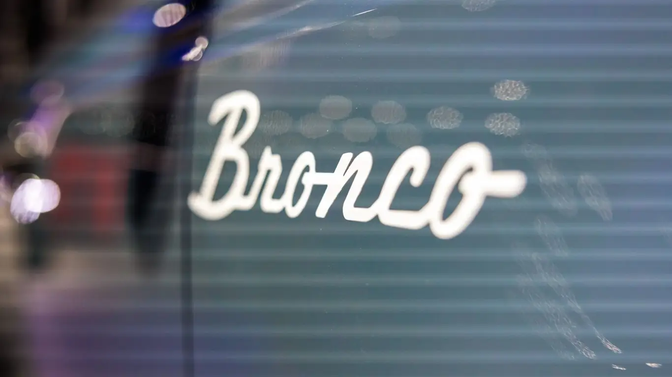 Стальные диски и рычаг переключения передач: легенда американского автопрома возвращается