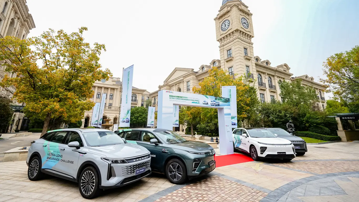 Автопилот и новая гибридная система: Exeed все еще есть, чем удивить автолюбителей