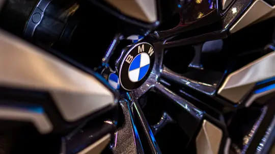 Стильный баварец добрался до России: теперь россиянам есть на чем погонять