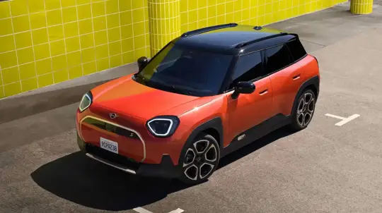 Суббренд BMW вернулся в Россию с новинками: стильные модели стали экологичнее