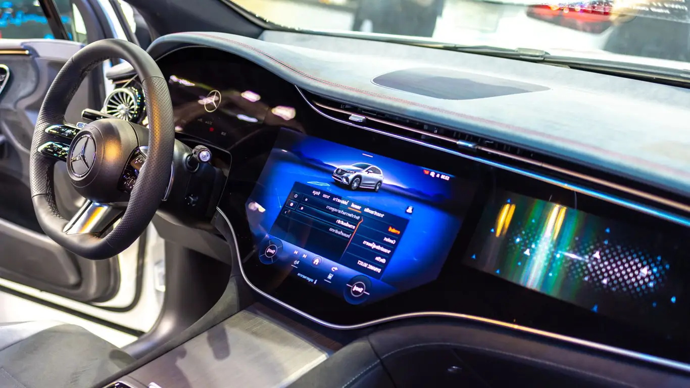 Забота только о водителе: владельцам электрокаров назвали эффективные способы увеличить запас хода зимой