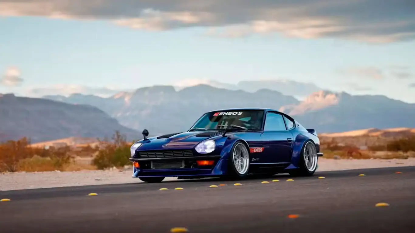 Японская классика и радикальный Renault: нефтяная компания шокирует SEMA 2024