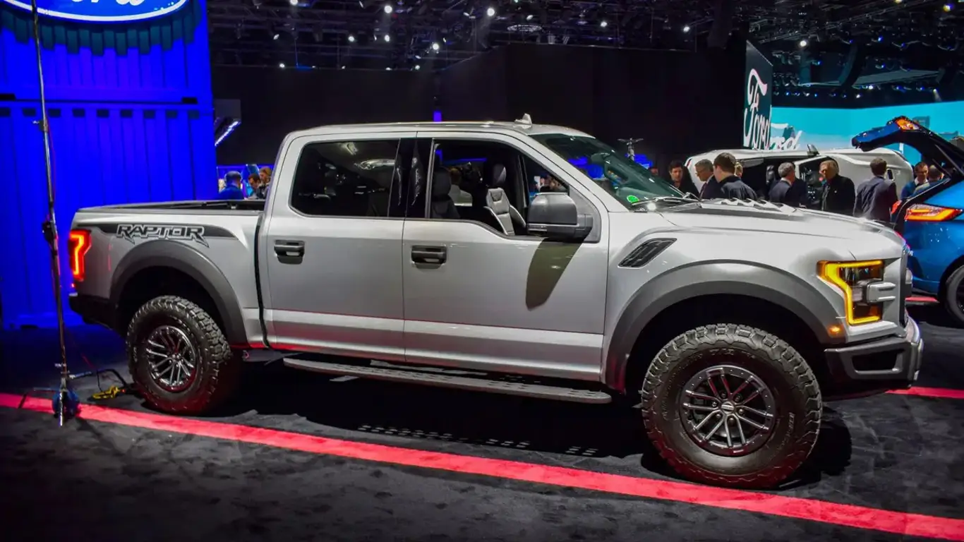 Самая продаваемая модель в США добралась до России: любая мощность и цена для самых богатых