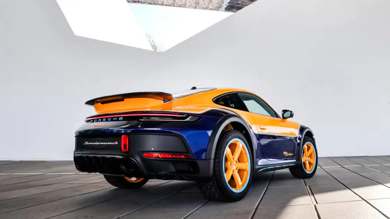 Последний Porsche 911 Dakar – классика с дымком