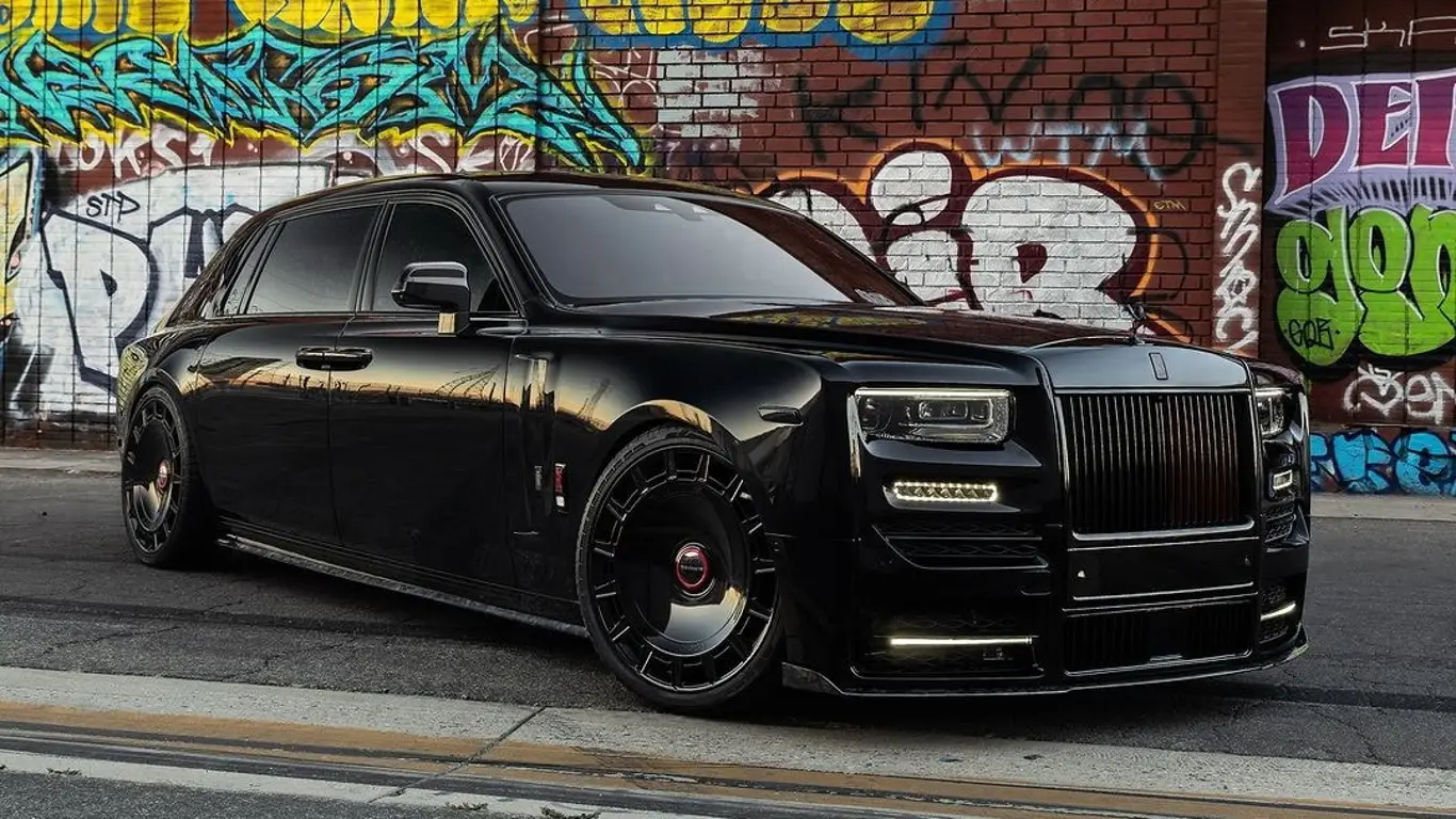 Элегантность с оттенком Mansory: самый роскошный автомобиль подвергся неожиданному тюнингу