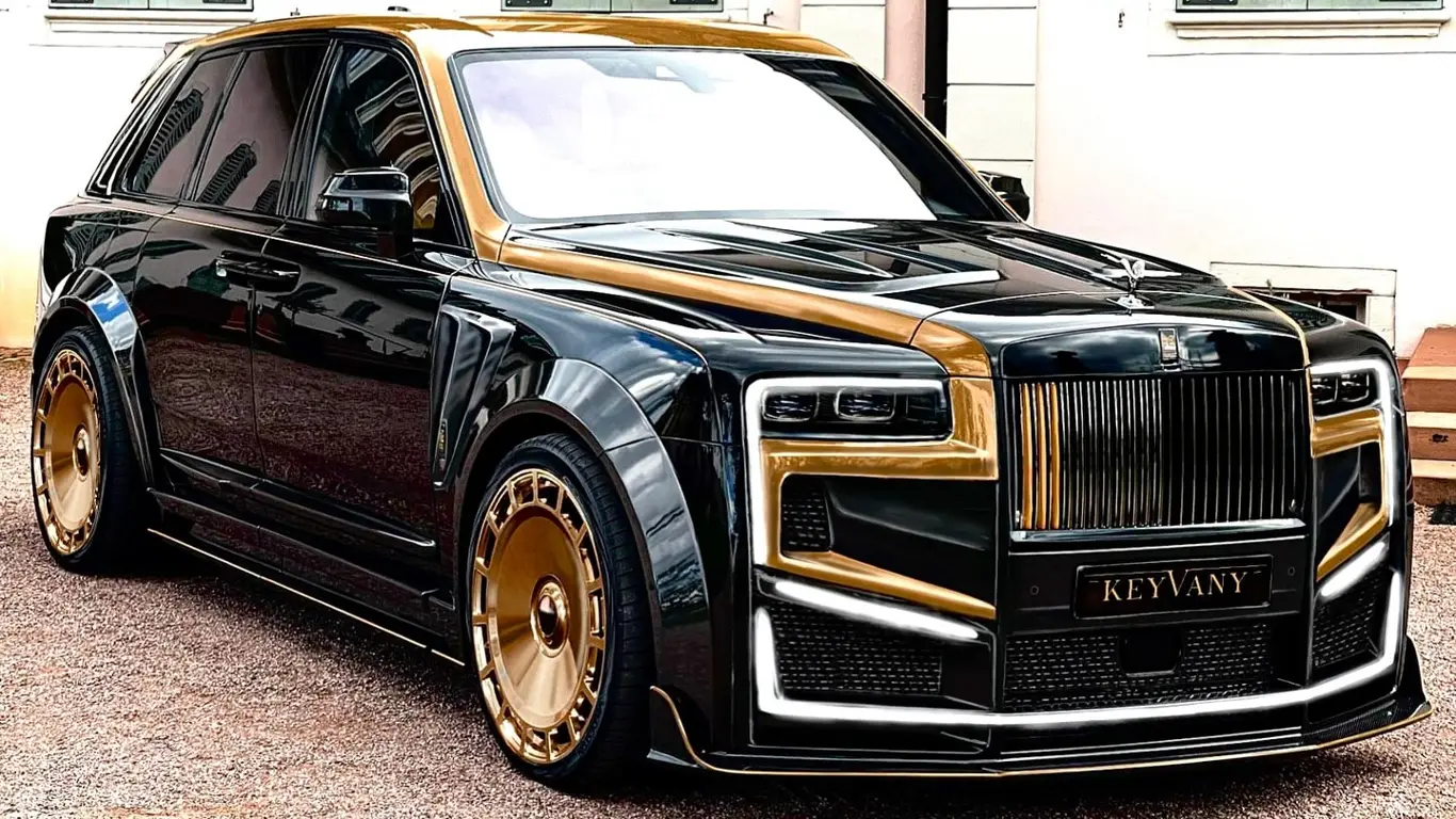Тюнинг, который шокирует, или перебор: Rolls-Royce в золоте и светодиодах