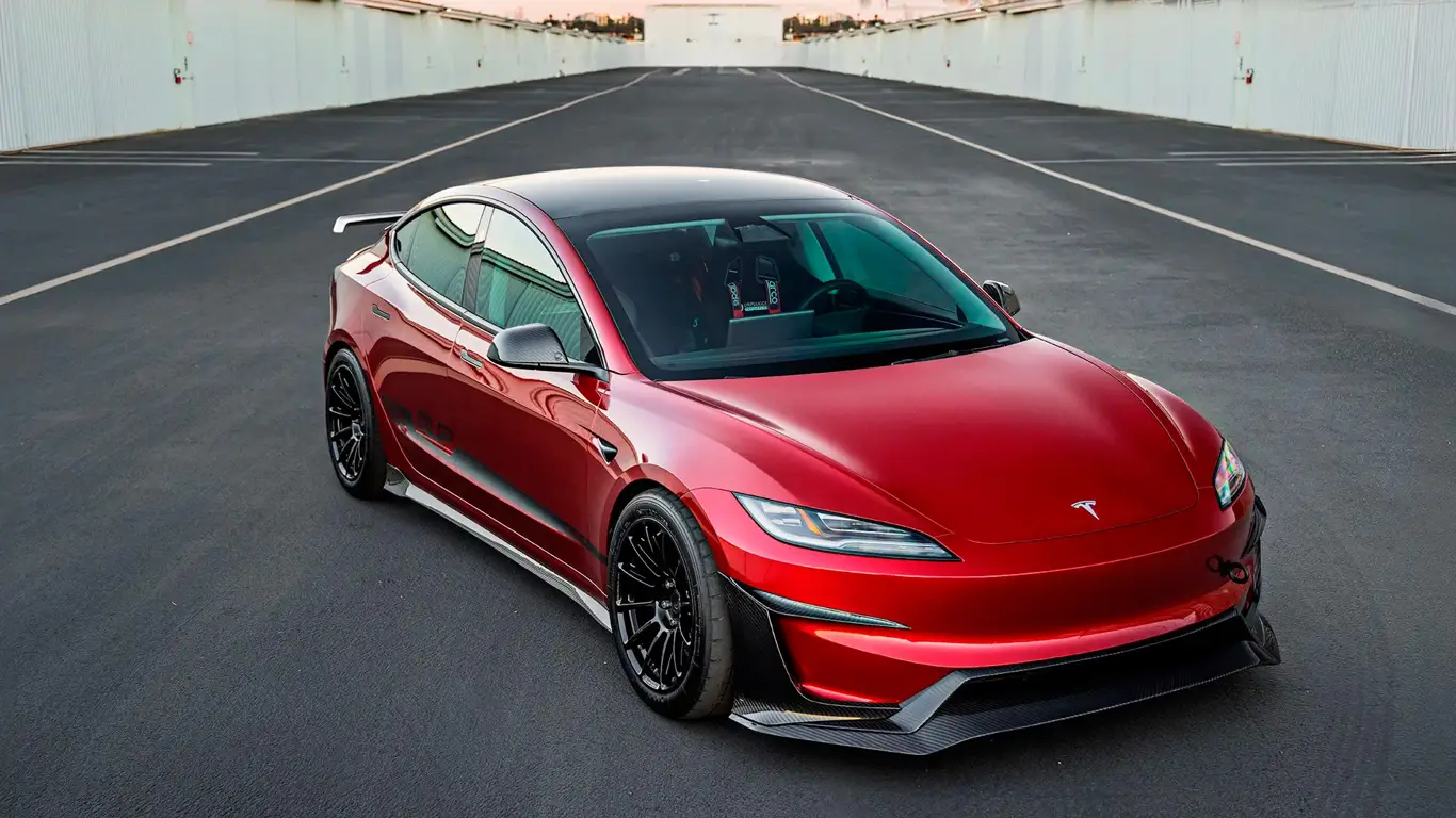 Tюнинг на миллион: тот случай, когда карбоновые диски для Tesla стоят дороже самой машины