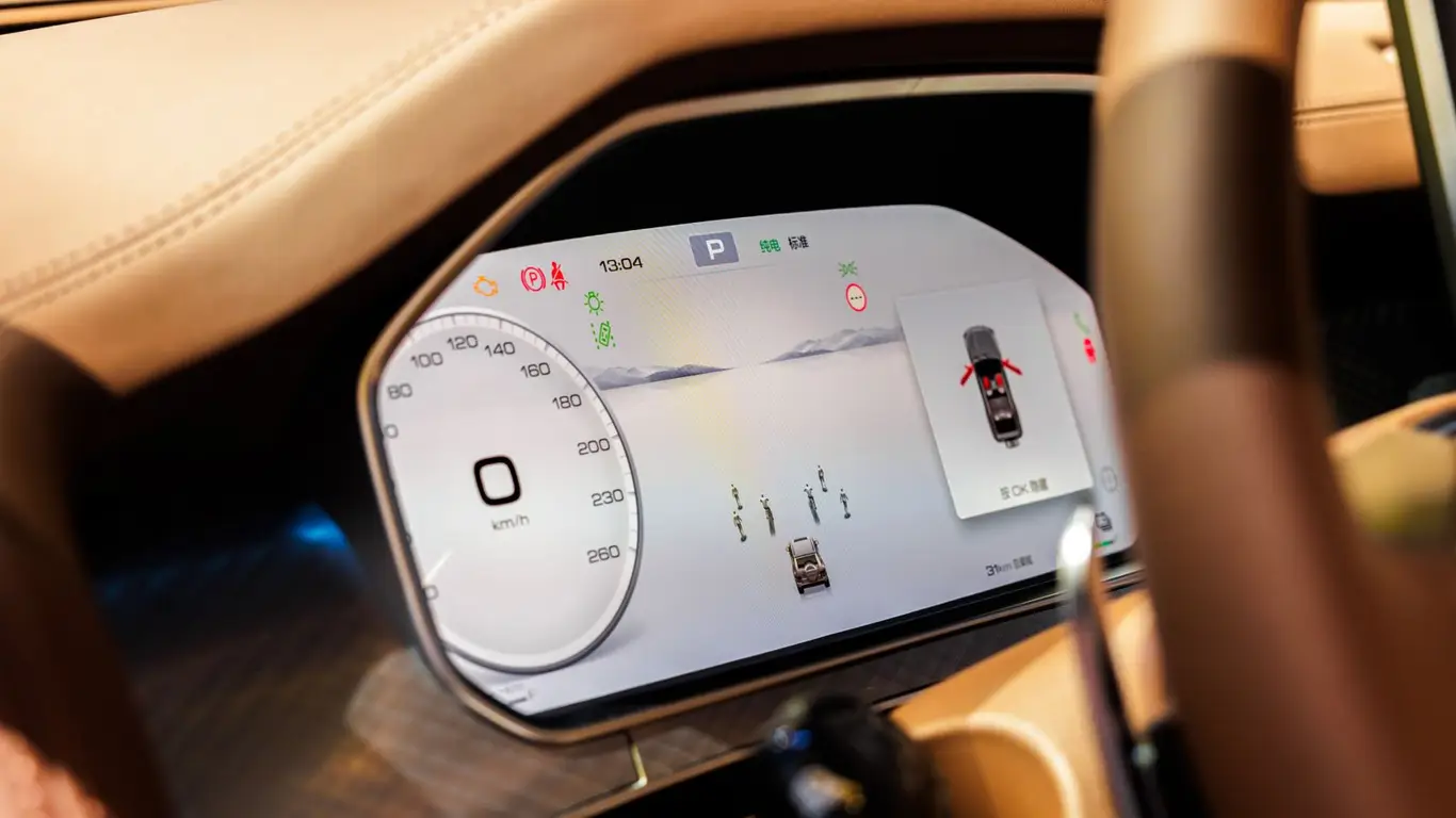 Купил машину у дилера и получил реальный срок: жителей РФ призвали к внимательности