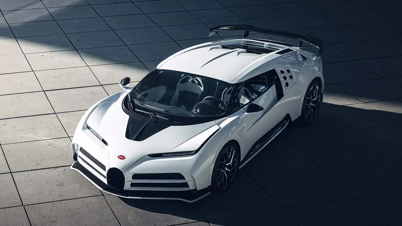 Самую редкую новую машину в мире выставят на аукцион: цена ошеломляет