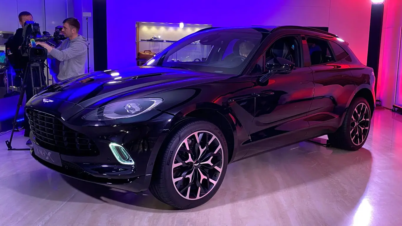 Aston Martin 2025: суперкар за 800 тысяч евро и внедорожник-убийца G-Class