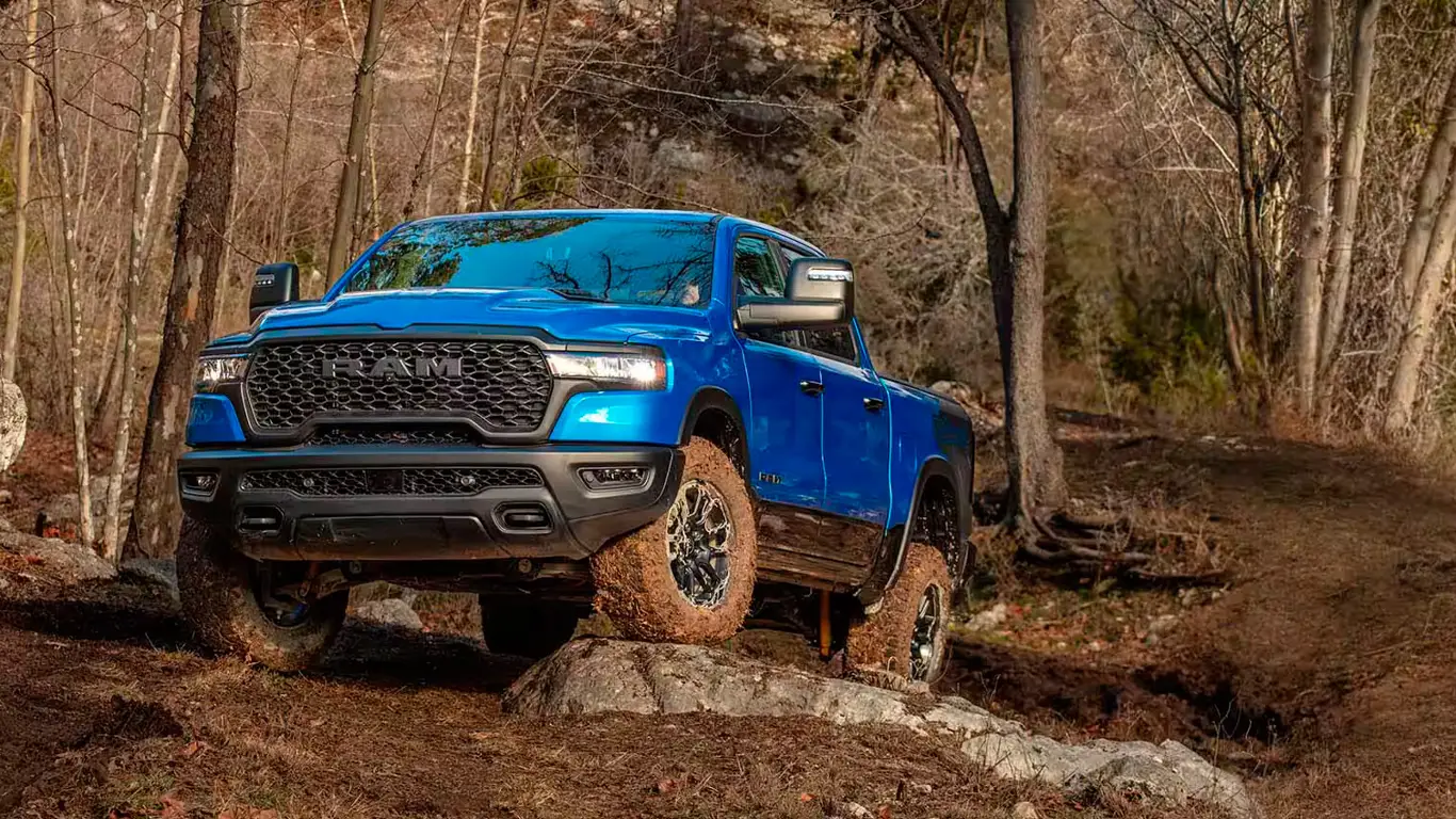 RAM 1500: пикап 2025 года, который тянет все и выглядит на миллион